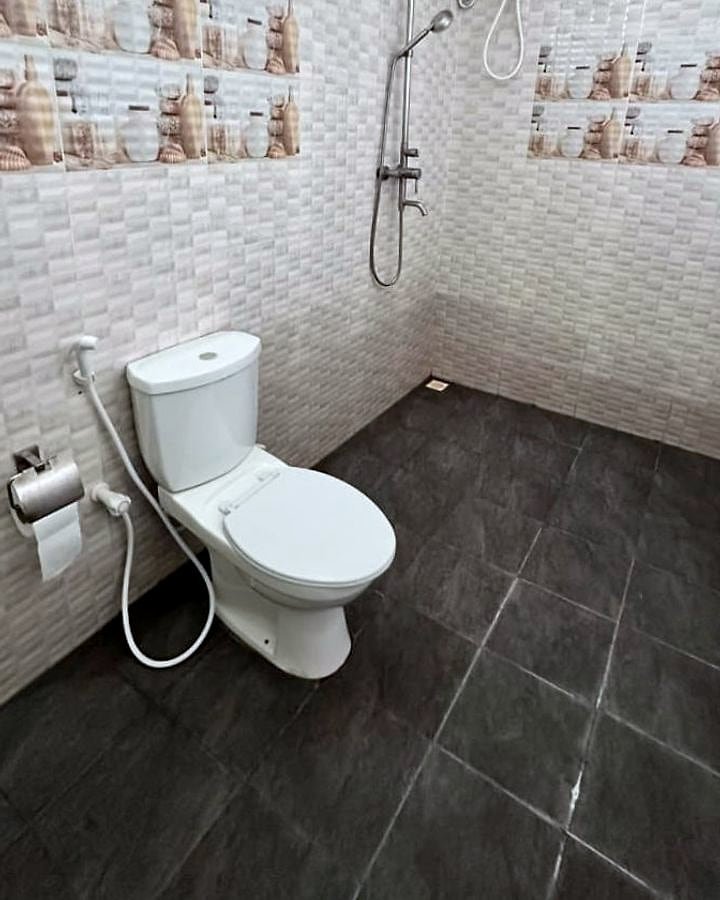Family Room ensuite bathroom with walk-in shower